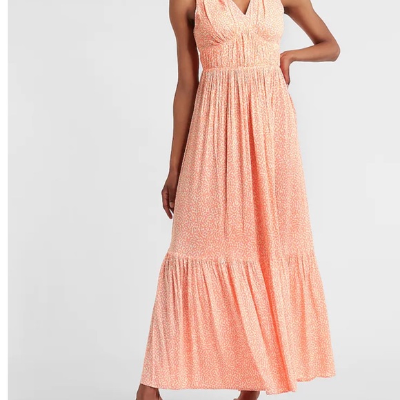 Soft, comfy fabric and a swishy tiered skirt dress - Picture 1 of 6